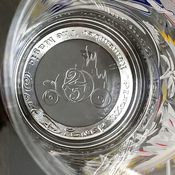 Walt Disney World 25th Anniversary "Remember the Magic" Goofy Glass, 1996 France - Picture 5 of 5
